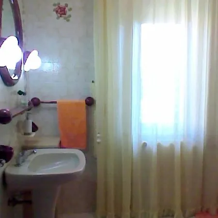 Mari Bed & Breakfast *